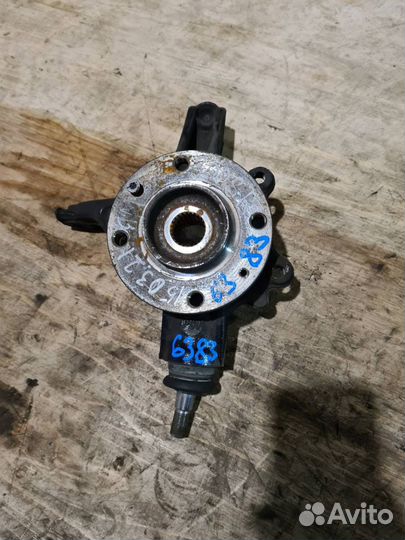 Поворотный кулак правый Peugeot 3008 2009-2016