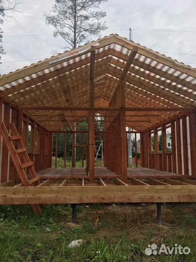 Бригада строителей