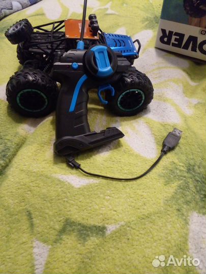 Детская машина с пультом