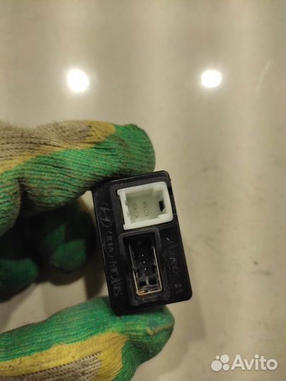 Блок (разъем) USB (Hyundai Sonata viii DN8)