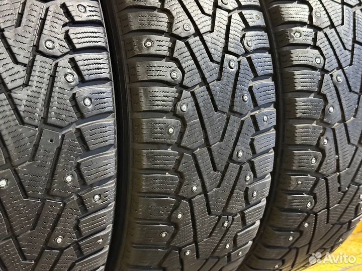 Pirelli Ice Zero 215/65 R17 103T