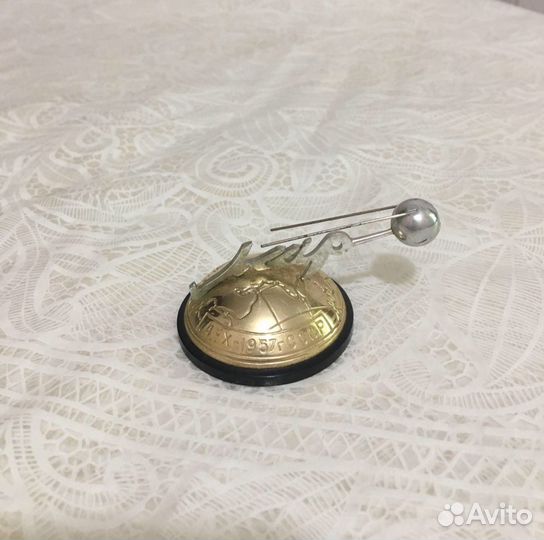 Товары СССР.Спутник Мир 1957г.Ручка ракета 1961г