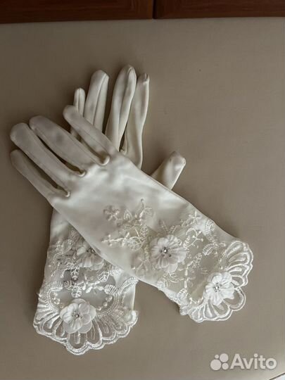 Перчатки белые женские свадебные/бальные