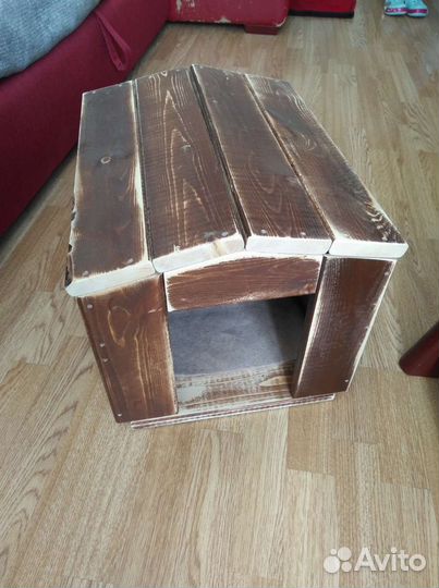 Домик (будка) для маленькой собаки или кота