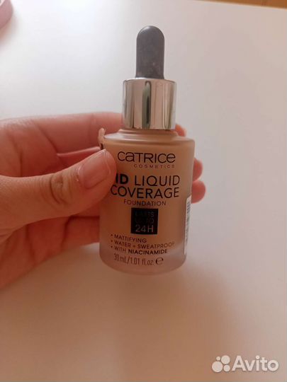 Тональный крем catrice