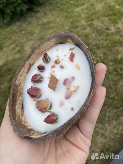 Свеча в кокосе воск