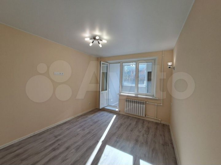 3-к. квартира, 73 м², 1/3 эт.