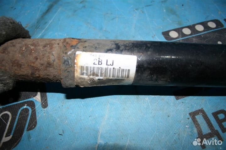 Полуось передняя правая VW Golf V