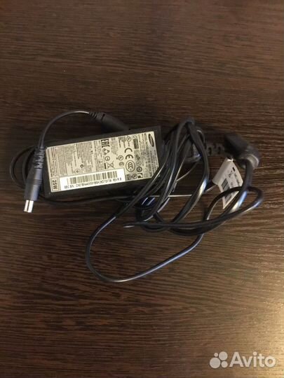 Монитор Samsung S19C300N