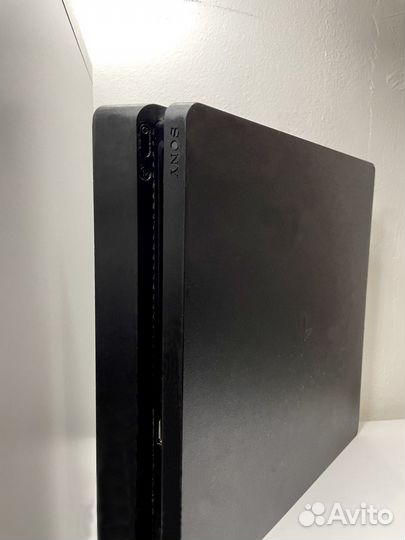 Sony Playstation 4 slim 500 gb / 2 геймпада / игры