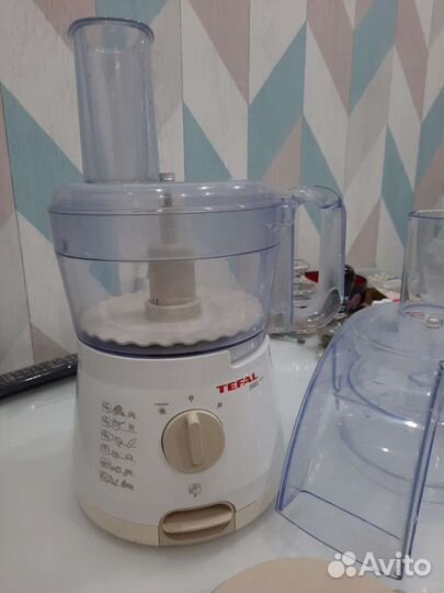 Кухонный комбайн Tefal iseo