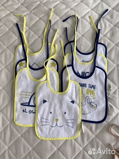 Слюнявчик нагрудник