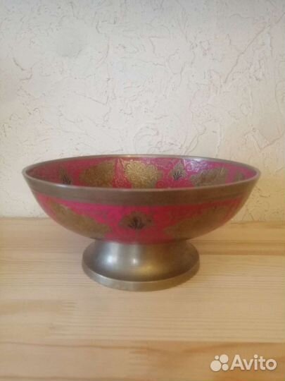 Индийская ваза с павлином. Лот 3