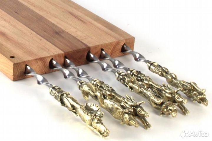 Разделочная доска с шампурами - охотничья