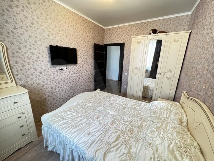 2-к. квартира, 65 м², 11/16 эт.