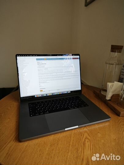 Macbook pro 16 m1pro 32 ram 512 ssd