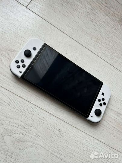 Nintendo switch oled + игра Zelda