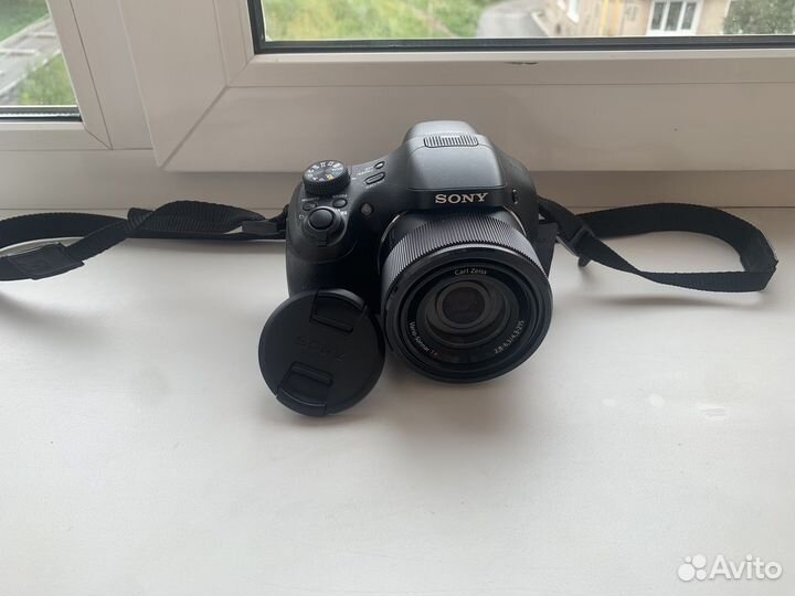 Зеркальный фотоаппарат sony DSC-HX300