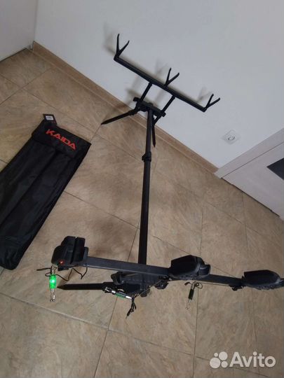 Новый готовый комплект kaida род-под на 3 удилища