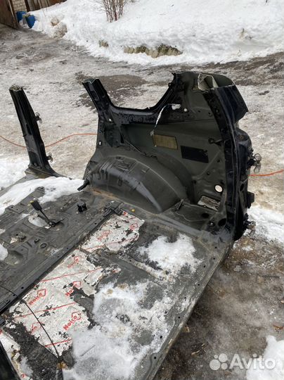 Крыло заднее правое Toyota Land Cruiser Prado 150