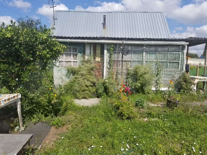 Дача 25 м² на участке 6 сот.