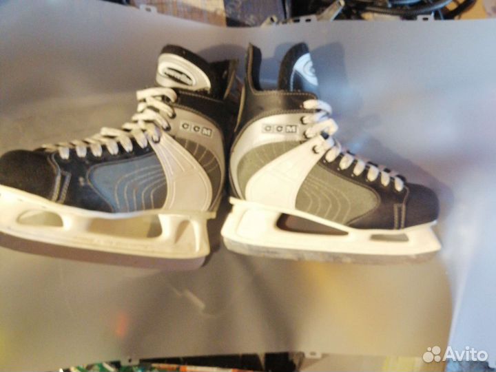 Коньки хоккейные ссм