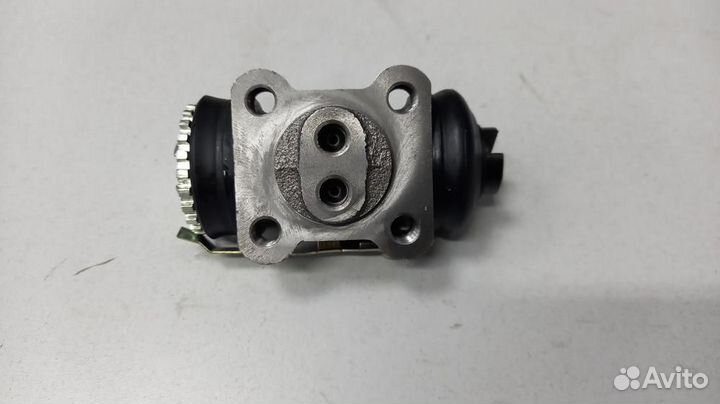 Рабочий тормозной цилиндр - yuholi