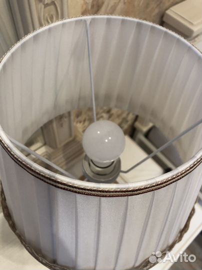 Лампа настольная