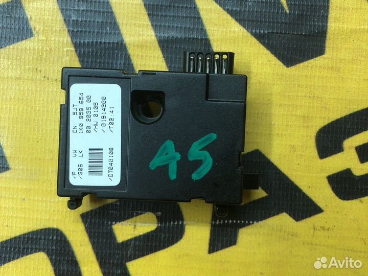 Датчик угла поворота руля Skoda Octavia A5