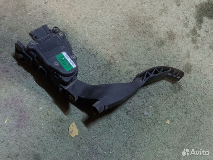 Педаль газа Volkswagen Golf 4/Bora 1997-2005