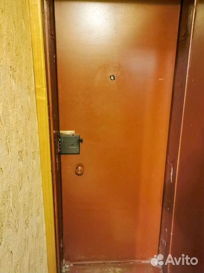 Дверь входная металлическая бу