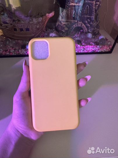 Чехол на iPhone 11
