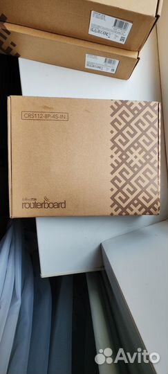 Коммутатор Mikrotik CSS610-8P-2S+IN