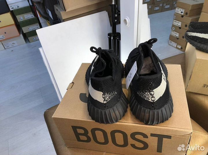 Кроссовки Adidas Yeezy Boost 350 V2 Oreo