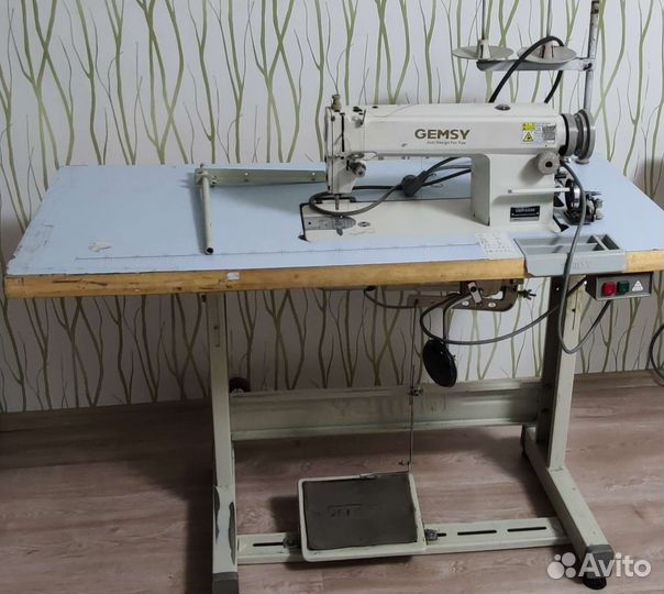 Швейная машинка Gemsy