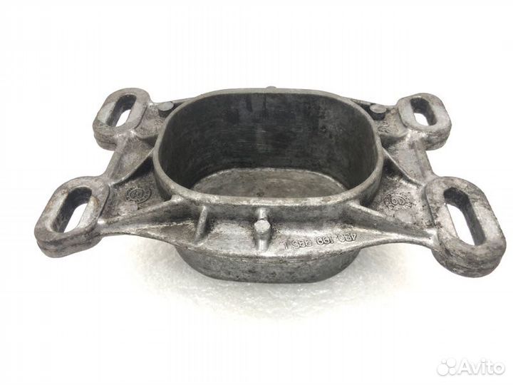 Кронштейн опоры двигателя Audi A6 C6 BDW 2008