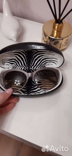 Солнечные очки женские Roberto Cavalli