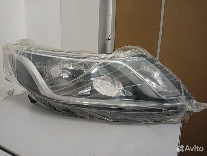 Фара правая KIA RIO (2011) 1231103rmldem