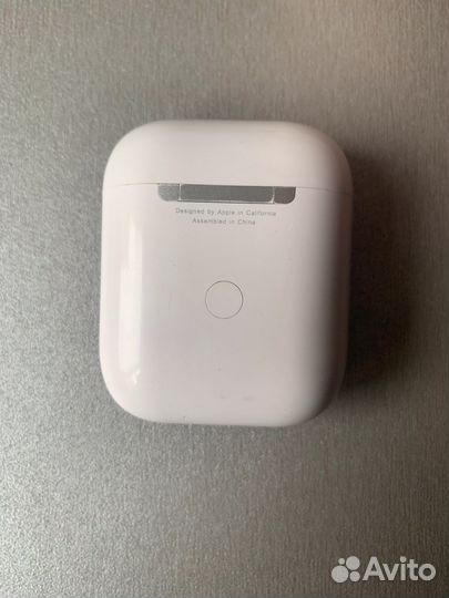 Копия кейса для AirPods 2 с беспроводной зарядкой