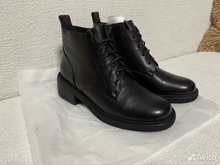 Ботинки женские