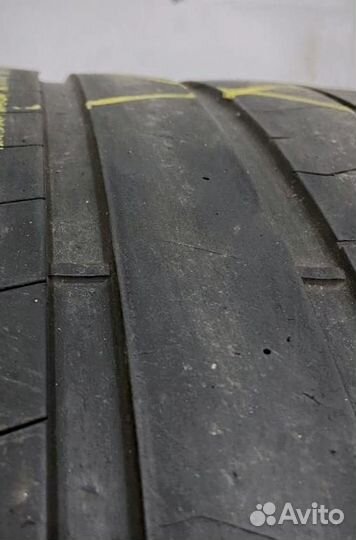 Pirelli P Zero PZ4 315/30 R22 94Y