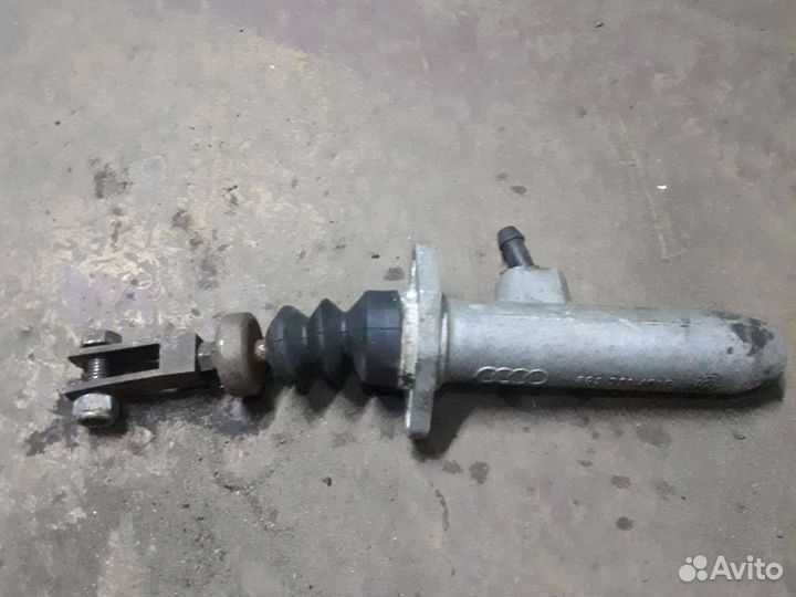 Главный цилиндр сцепления ауди 100 С4 audi 100 C4