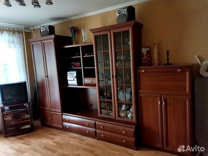 Стенка в гостиную