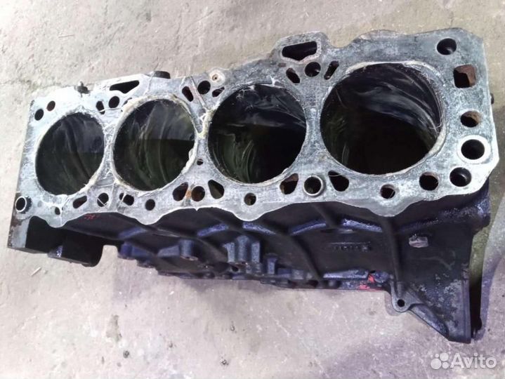 Б/У Б/У блок цилиндров LD20 nissan