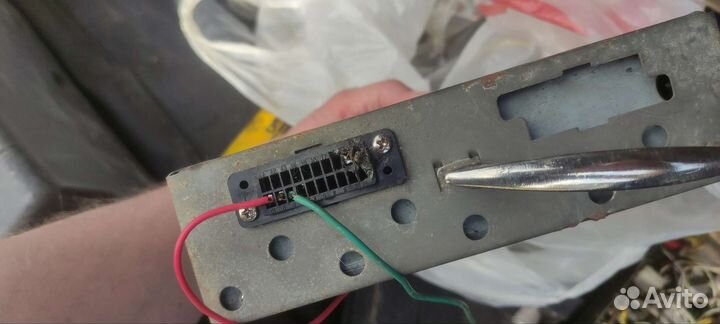 Кассетная автомагнитола