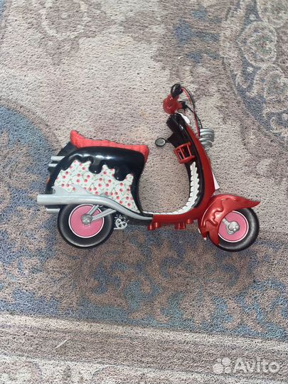 Машина и скутер monster high