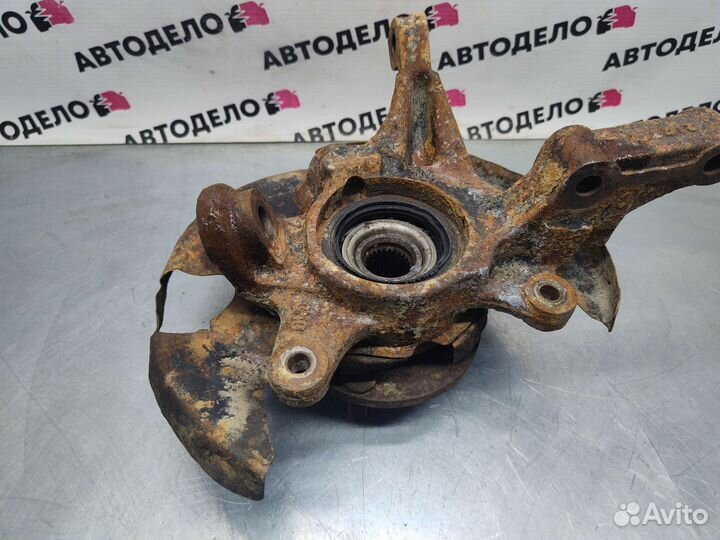 Ступица передняя левая Nissan Almera N15 1998 г.в