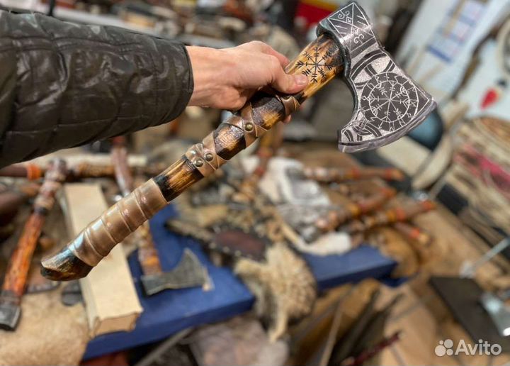 Топор кованый ручной работы