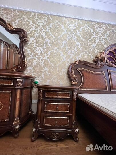 Продается спальный гарнитур, цена 160.000