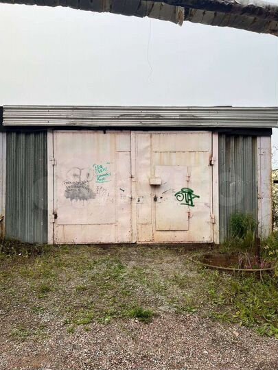 Гараж, > 30 м²